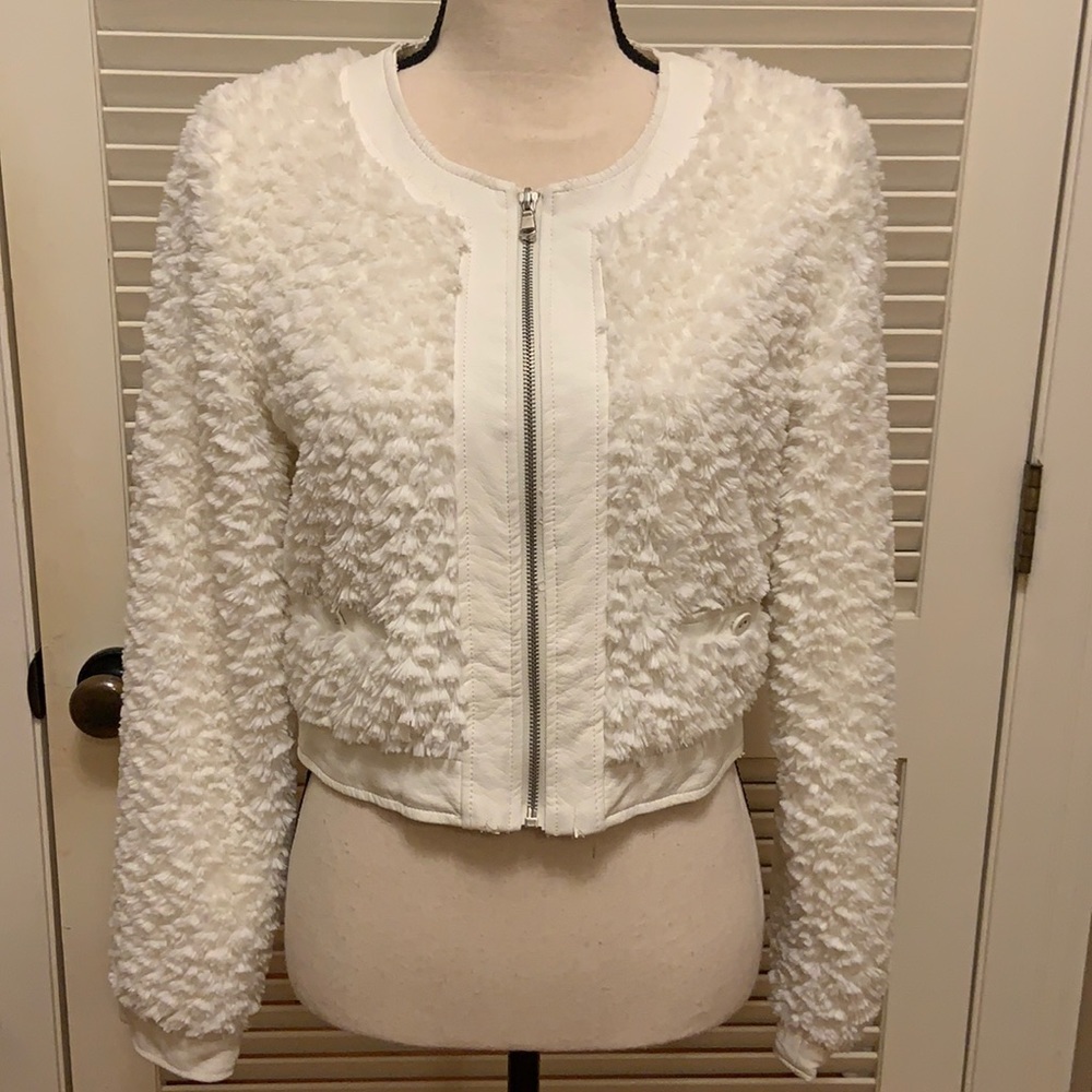 Forever 21 XXI White Fur Jacket